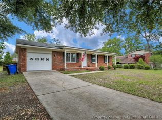 6604 Vaughn Rd, Fayetteville, NC 28304