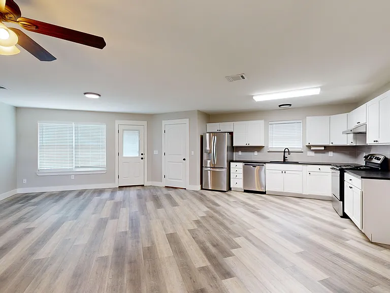 1302 Linda Spur — Photo 10