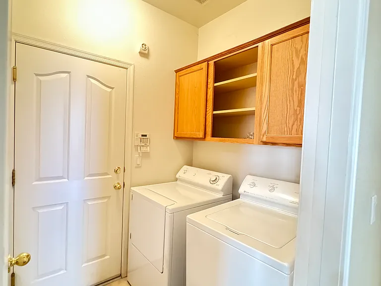 10724 Windrose Point Ave — Photo 24