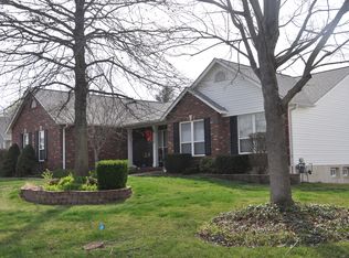 705 Hilton Park Dr, Saint Peters, MO 63304