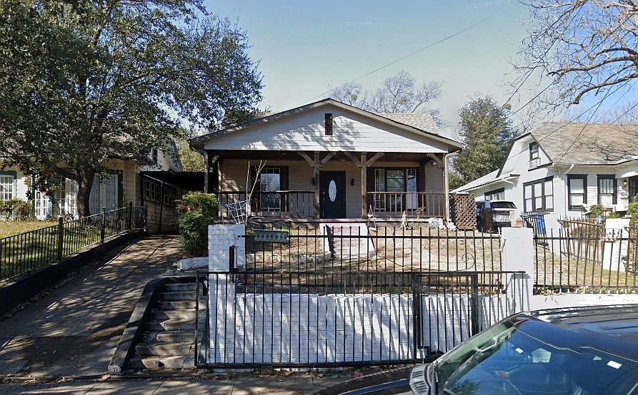1st image of 811 N Crawford St