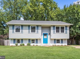 8247 Rupert Rd S, Millersville, MD 21108