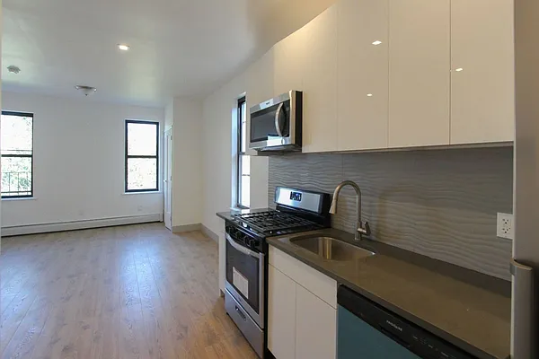 Rented by Brooklyn Rentals NYC | media 9