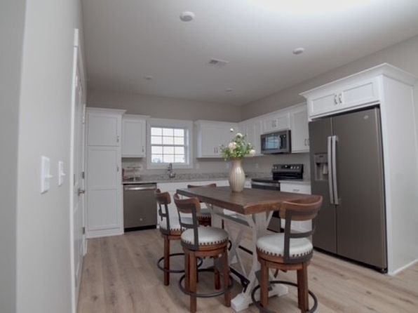 2350 Filiatreau Ln #111