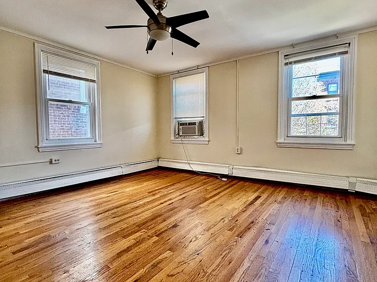 2350 E Cumberland St #2 — Photo 12