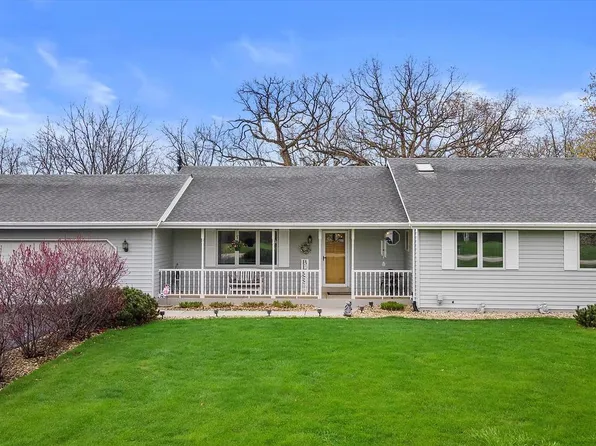 26021 Deer Ridge TRAIL, Waterford, WI 53185