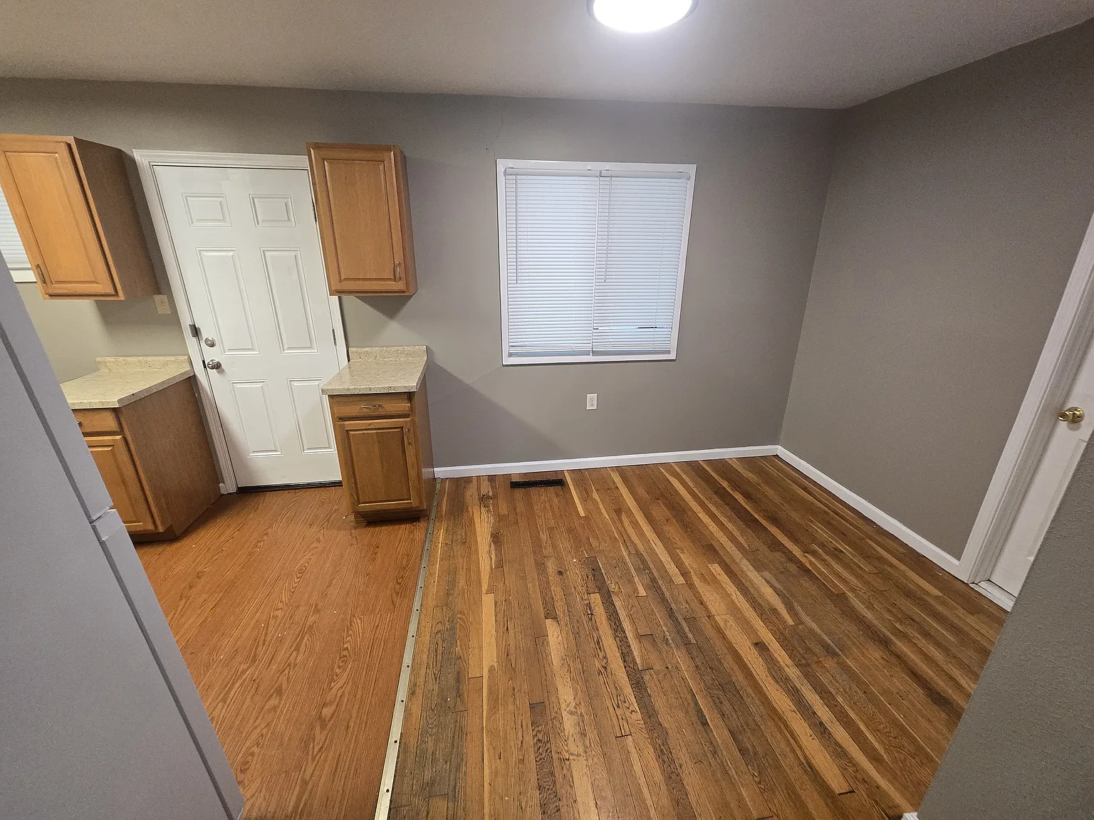 3 bed, 992 sqft, $1,350 — Photo 3