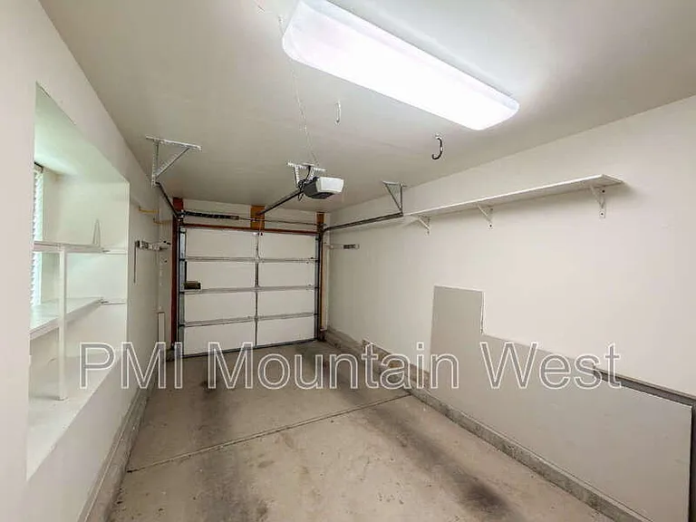 443 Kent Dr — Photo 23