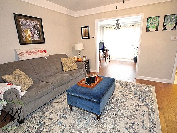 3rd image of 2051 E 64th St