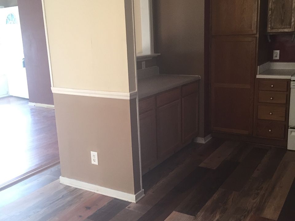 2nd image of 1721 Juniper Dr