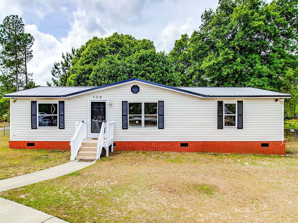 1st image of 720 Woodtrail Dr
