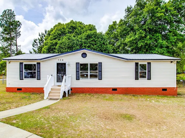 720 Woodtrail Dr, Gaston, SC 29053