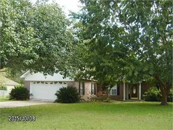 1008 Karen Ln, Douglas, GA 31533