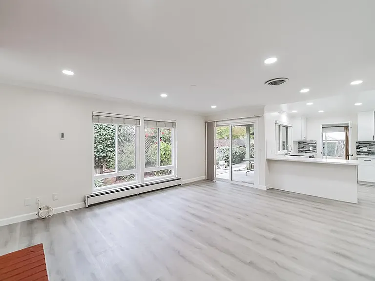 10308 Alpine Dr #A — Photo 2
