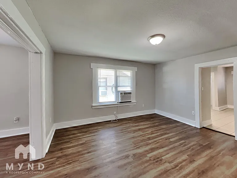 2208 Avenue U #B — Photo 10
