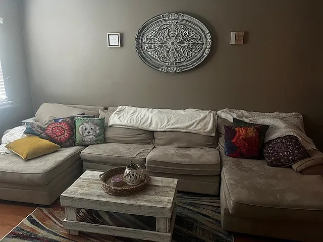 2 bed, 800 sqft, $2,200 — Photo 4