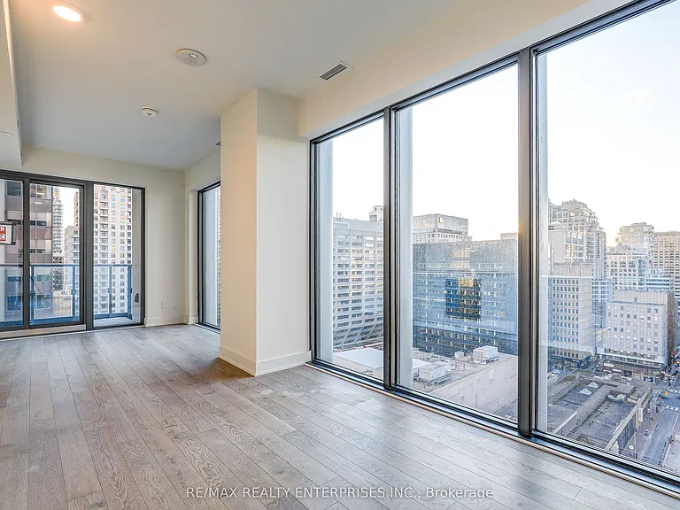 8 Cumberland St #1603 — Photo 9