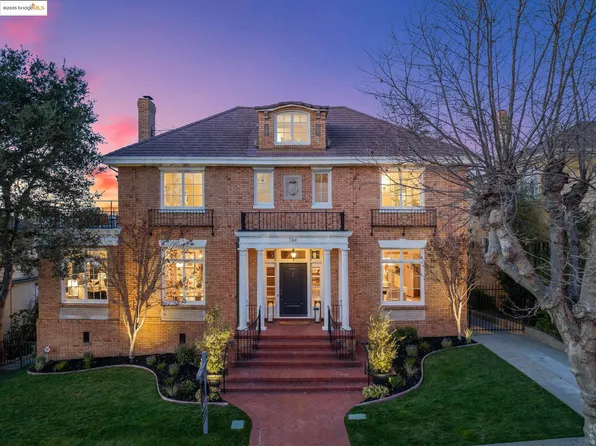744 Longridge Rd, Oakland, CA 94610