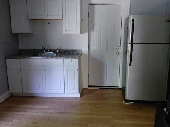 266 Pleasant St, Gardner, MA