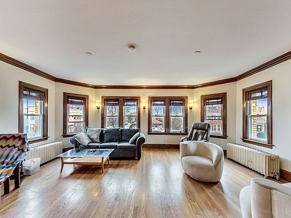 4th image of 2503 W North Shore Ave