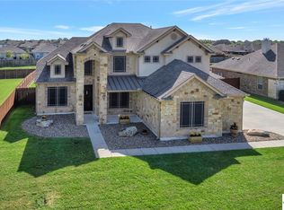 110 Chisholm Trl, Victoria, TX 77904