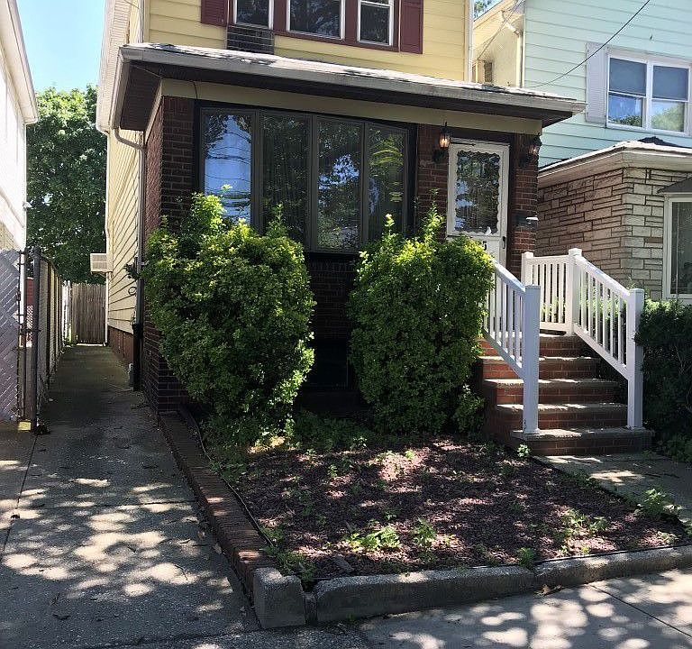 2nd image of 1335 E 64th St