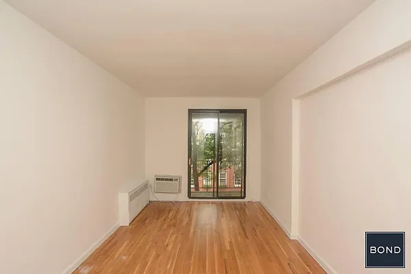 Rented by Bond New York | media 9