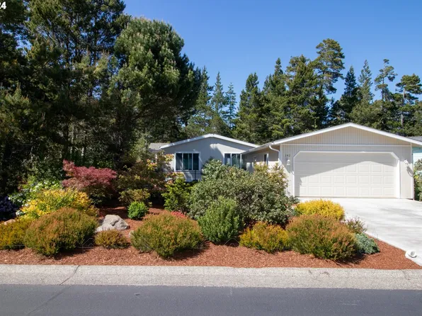 142 43rd Way, Florence, OR 97439