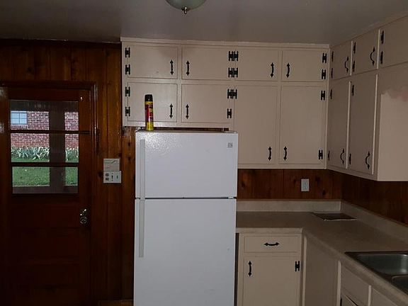 3rd image of 1113 Ponderosa Park Dr