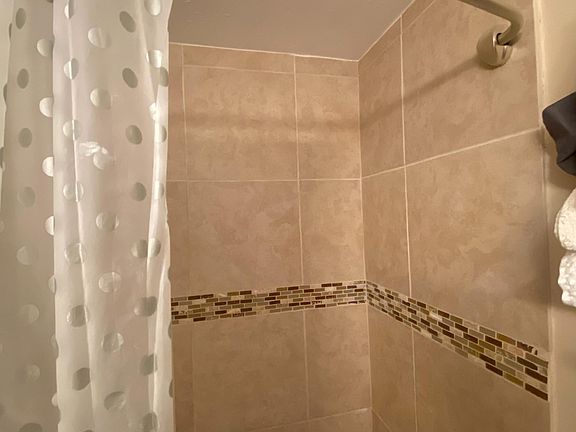3rd image of 3029 Broadway Unit 20