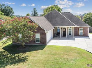 28024 Foxfire Ave, Walker, LA 70785