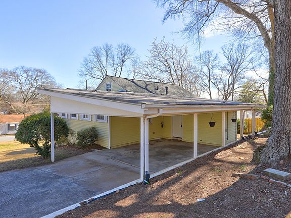 5th image of 132 Doran Ave #132