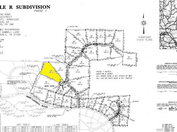 28 Magic Valley Dr, Camden, TN 38320