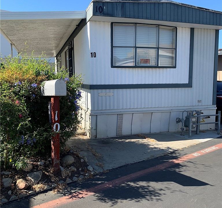 1st image of 10471 Glenoaks Blvd Space 10