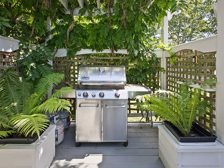 3 Fairway Dr — Photo 35