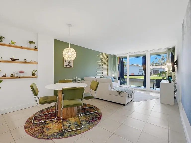 108 Royal Park Dr #1D — Photo 6