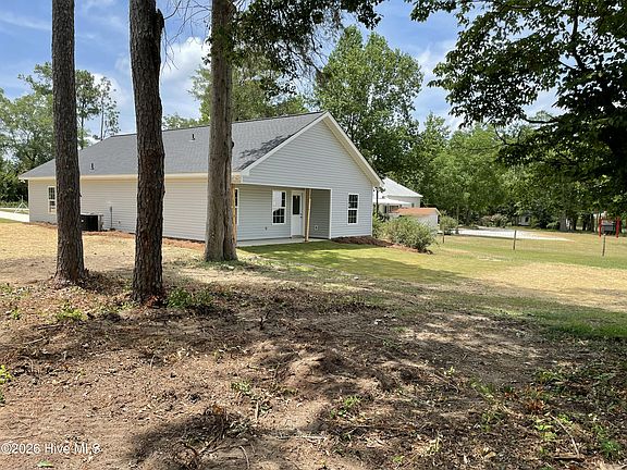 4th image of 2725 Old Augusta Road