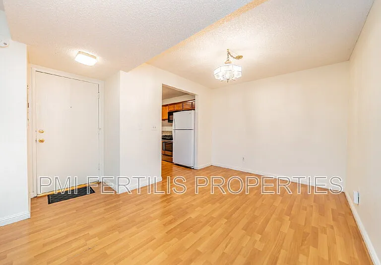 8331 Vineyard Ave #7 — Photo 4