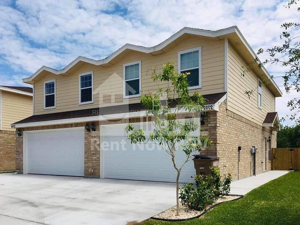 1st image of 2618 Phoenix St