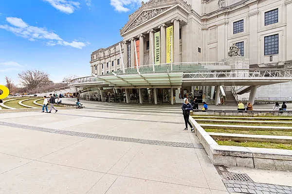 Sold by Mont Sky Real Estate | media 12