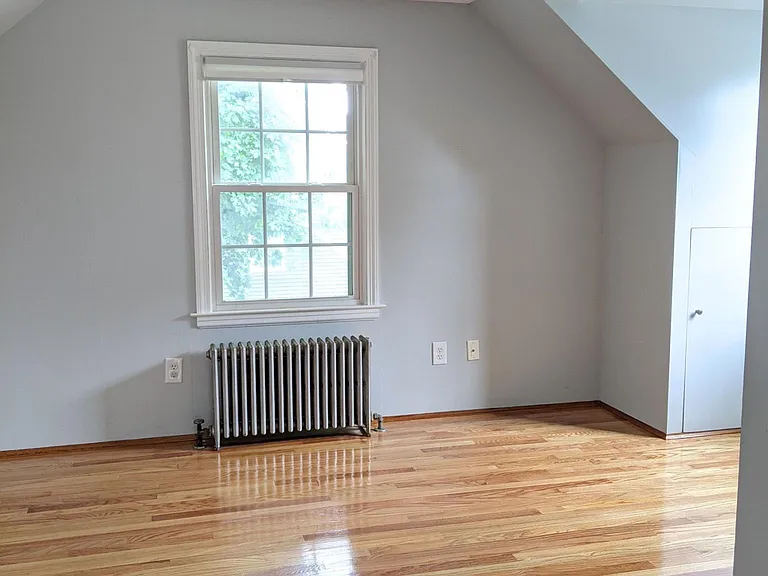 2nd Floor Small Bedroom