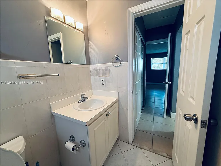 2040 NW 89th Ave #204 — Photo 8