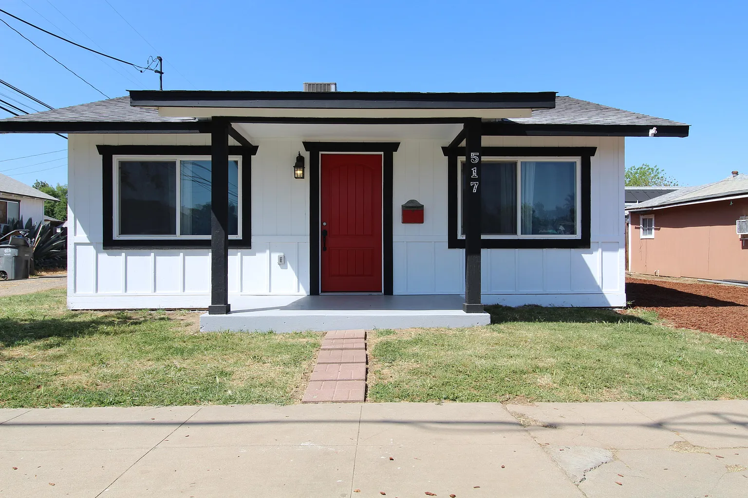 517 W Maple Street photo 1