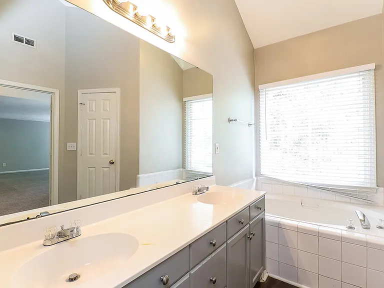 10421 Henbane Ct — Photo 14