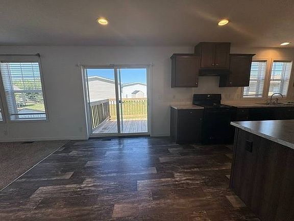 3rd image of 252-1199 E Santa Fe St #252