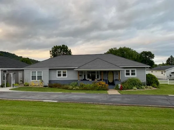 233 Raymond Ave, West Portsmouth, OH 45663