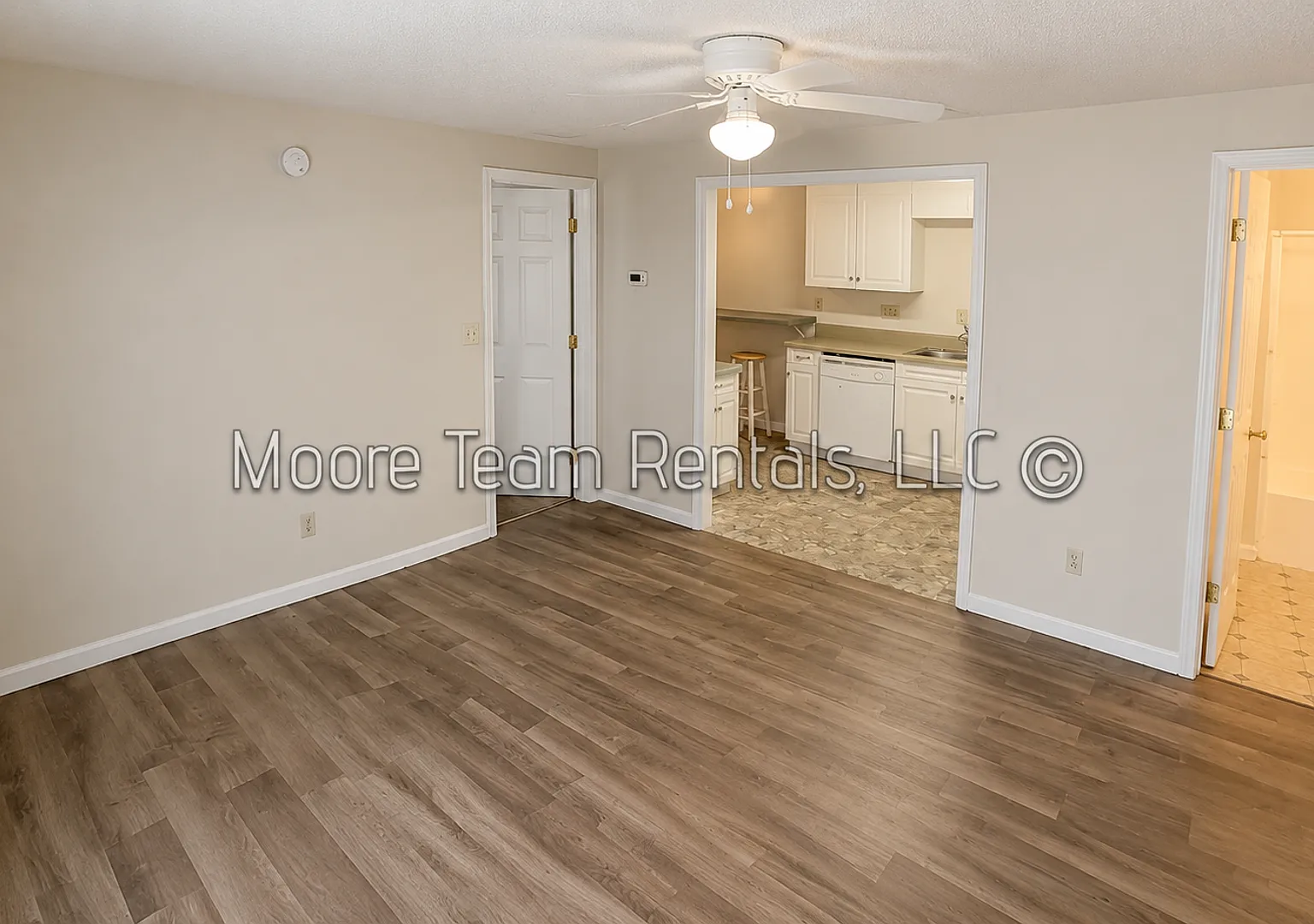 Edgewood Ave 618 — Photo 4