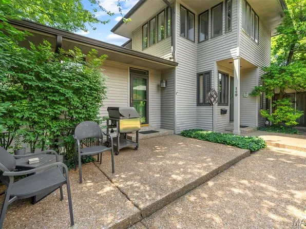 149 N Hanley Rd, Saint Louis, MO 63105
