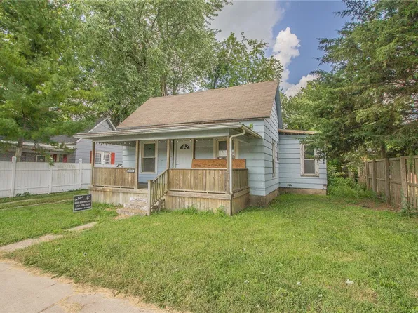 2208 Marshall Ave, Mattoon, IL 61938