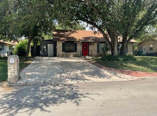 219 SHIN OAK DR, Live Oak, TX 78233